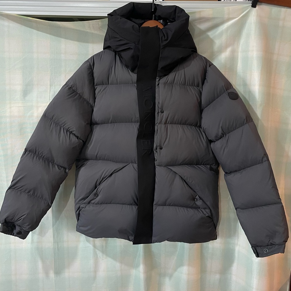 Moncler Men's Dark Gray Quilted Down Puffer Jacket